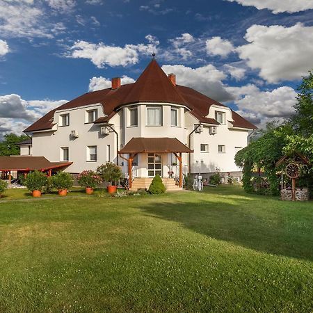 Hotel Katalin Vendeghaz Gyenesdiás Exteriér fotografie