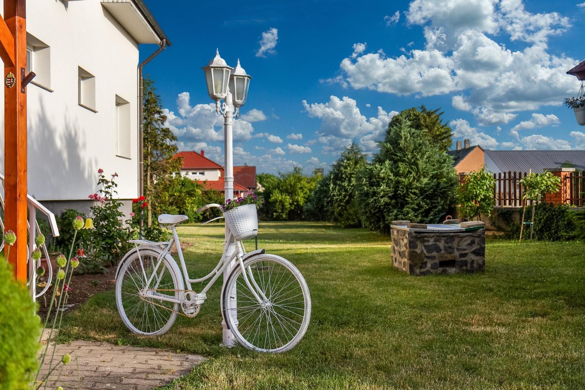 Hotel Katalin Vendeghaz Gyenesdiás Exteriér fotografie